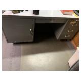 STEEL DESK W/ PULLOUT TYPEWRITER TRAY GOOD