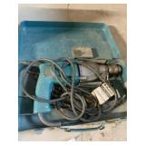 MAKITA DRILL IN CASE