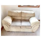 OVERSIZED BEIGE LOVE SEAT