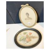 OVAL FRAME BOW ON TOP AND FLOWERS