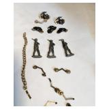 METAL SOLDIERS, METALS