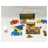 PLASTIC CARS, MINI COVERED WAGON SET, ETC.