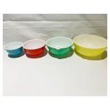 PYREX 4 NESTING BOWLS