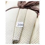 NO SKID CARPET UNDER LAYMENT