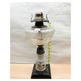 15" H HANDPAINTED CENTER OIL LAMP