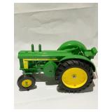 DIE-CAST JOHN DEERE DIESEL TRACTOR