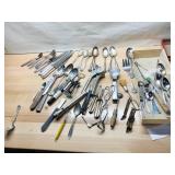 SILVERPLATE FLATWARE AND SERVING UTENSILS