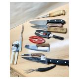 KNIVES, KITCHEN UTENSILS