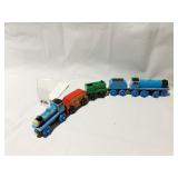 THOMAS THE TANK ENGINE 5 PIECE TRAIN