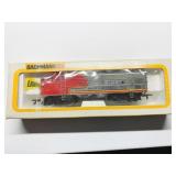 BACHMAN HO CHROME EMD F9 DIESEL SANTA FE