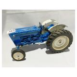 FORD DIE CAST TRACTOR ORIGINAL PAINT SOME WEAR