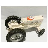 DIE CAST - TRU C SCALE 891 TRACTOR