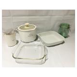 CROWN PORCELAIN OVENWARE, SM. CROCK POT, BAKE