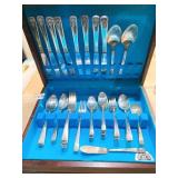 RODGERS BROTHERS FLATWARE 8 DINNER FORKS, 8