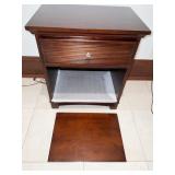 SINGLE DRAWER SIDE STAND W/ SHELF 32" X 26" W X
