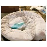 MATTRESS TOPPER 50" W