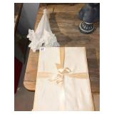 SATIN BOX A PARASOL UMBRELLA