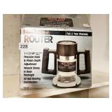 ROUTER B & DECKER