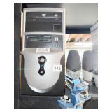 COMPUTER W/ SPEAKER AND TRIPOD WINDOWS XP HOME