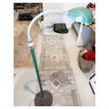 GREEN GOOSE NECK FLOOR LAMP