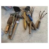 ASSORTED GARDENING TOOLS AND HAMMER