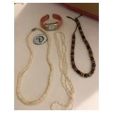 SYMBOL PENDANT SMALL PEARL NECKLACE, CANNES