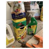 BONE MEAL MIRACLE GRO, 3 SPRINKLERS