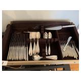 HEIRLOOM STERLING SILVER FLATWARE SET -89.29 OZT