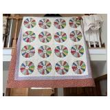 DRESDEN PLATE QUILT DOUBLE BORDER HAND STITCHED