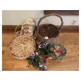 BASKET W/ FLOWERS