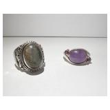 STERLING RINGS SZ. 7 PURPLE CENTER STONE W/ 2
