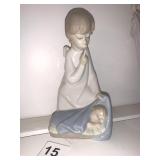 LLADRO KNEELING GIRL W/ BABY 7" H