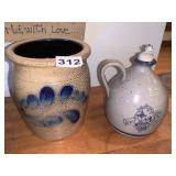 GLAZED CROCK BLUE DÉCOR, GRAY W/ BLUE DÉCOR JUG