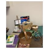 ART SUPPLIES & CALLIGRAPHY BOOKS