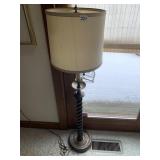 WOOD CENTER W/ BRASS ADJUSTMENT TO RAISE AND