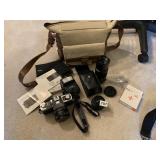 MINOLTA XG1 CAMERA, 55 MM LENS, 200MM LEN 45MM