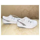 NEW LADIES 10 MBT PHYSIOLOGICAL FOOT WARE -