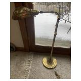 ADJ. HEIGHT FLOOR LAMP BRASS