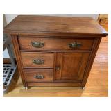 RAISED PANE WASHSTAND 1 LARGE OVER 2 SMALL AND