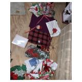HOLIDAY LINENS