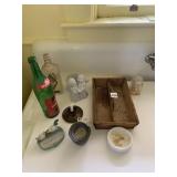 WOOD ORGANIZER, ALUMINUM MEASURING CUPS, ANGEL