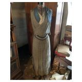 ROUND TUFTED CHAIR PORCELAIN WHEELS GOOD COND