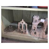 JUICER AND AQUARIUM CASTLES