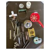 SCISSORS, CAN OPENERS, KITCHEN TOOLS