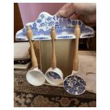 JAPANESE TEA SERVING TOOLS AND HANGING RACKS