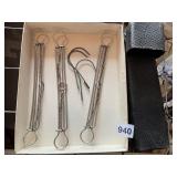 FOLDING TRAVEL HANGERS