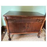 2 DOOR CABINET WITH 1 DRAWER, CARVED CLAW FOOT