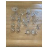 GROUP OF CLEAR GLASSWARE INCLUDING CORDIALS, SHOT