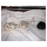 3 JAPAN SWANS AND POODLE