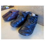 BROWN AND BLACK BUTTON UPSIDE SHOES GOOD